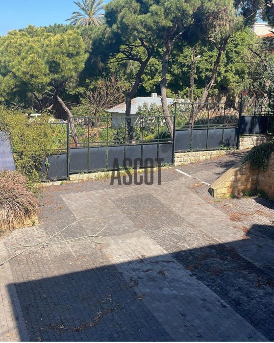 Exceptional land with villa for sale in Rabieh