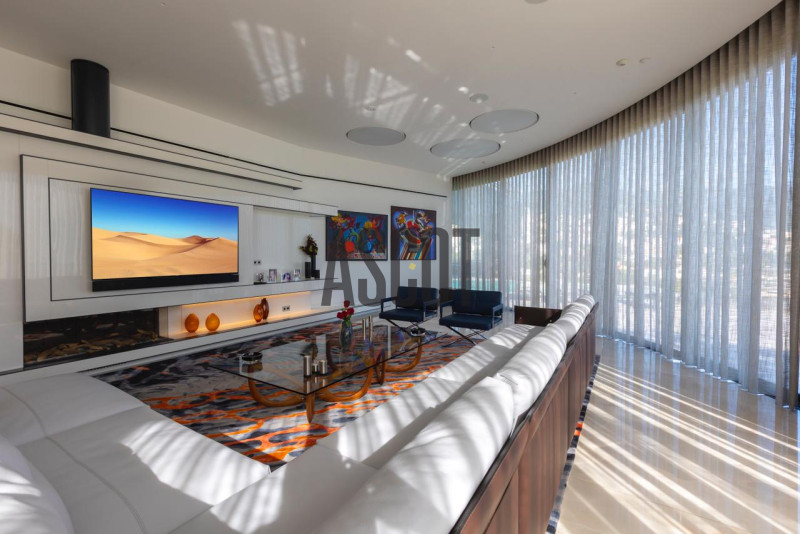 Exceptional Villa for sale in Adma