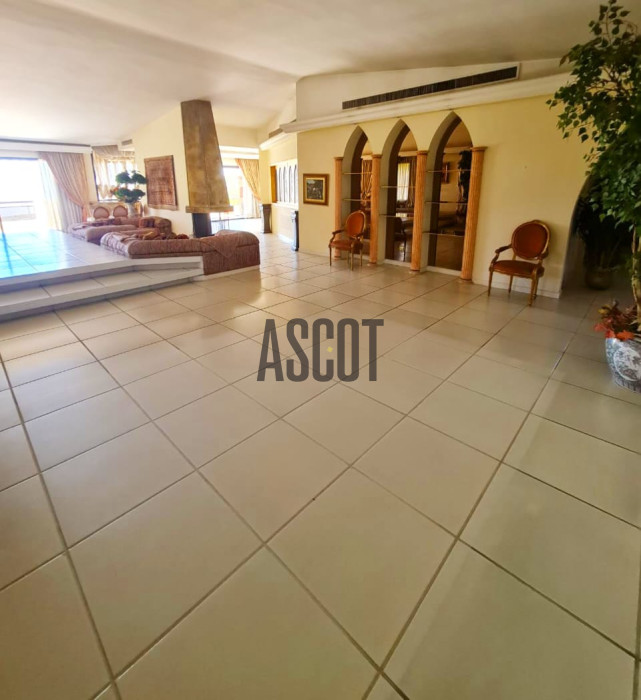 Roof apartment in Broumana with open view