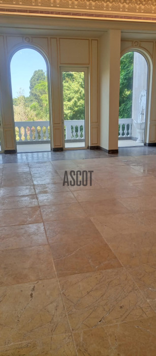 Historical apartment for sale in Sursock