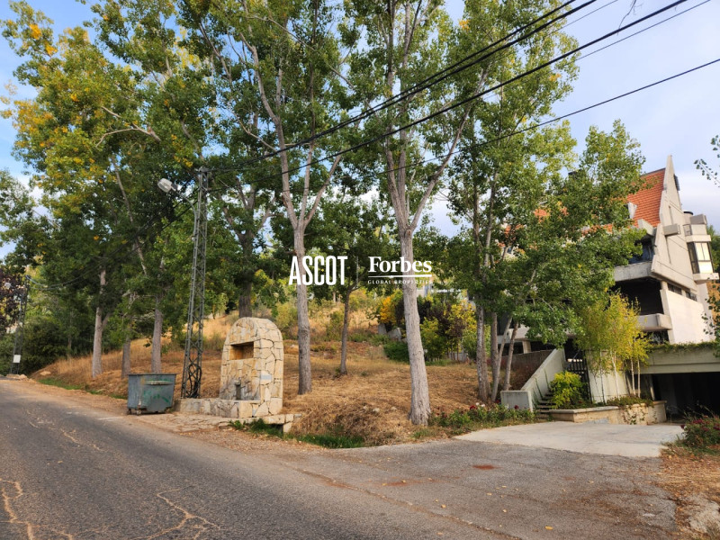 Exceptional land for sale in Faqra Club