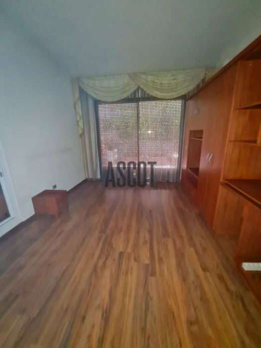 Roof apartment in Broumana with open view