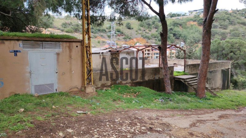 Industrial land for sale in Mkalles