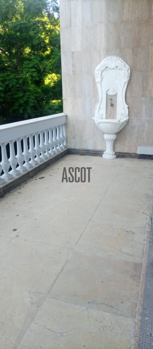 Historical apartment for sale in Sursock