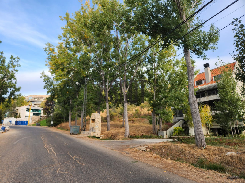 Exceptional land for sale in Faqra Club