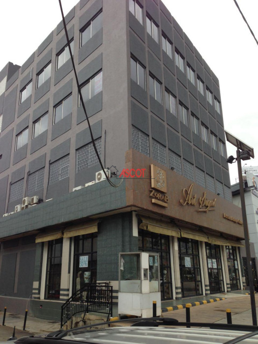 A prime location building on Dora Highway 