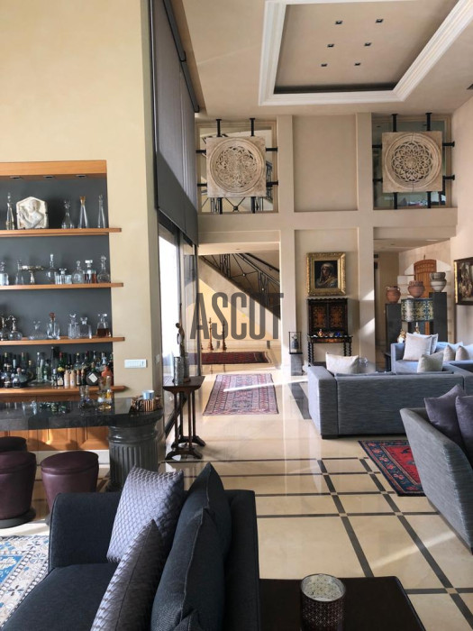 Luxury Villa with pool in Rabieh