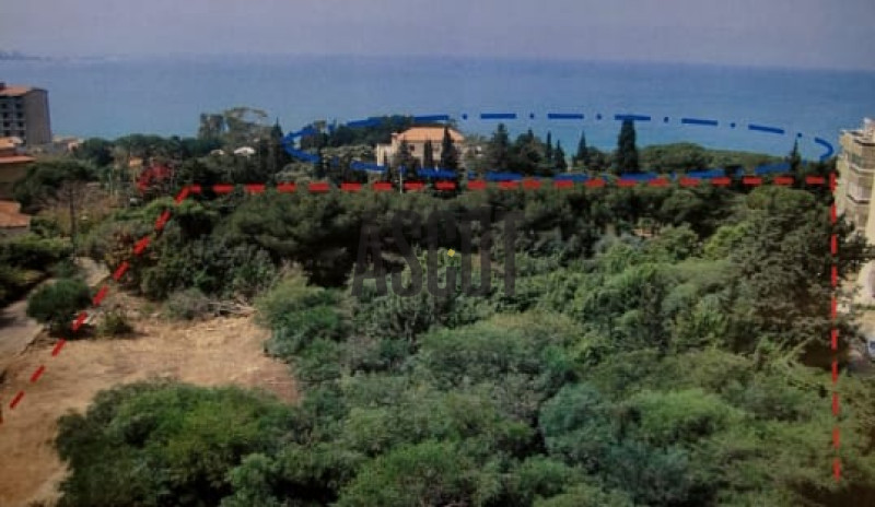 Land with sea view for sale in Ghazir