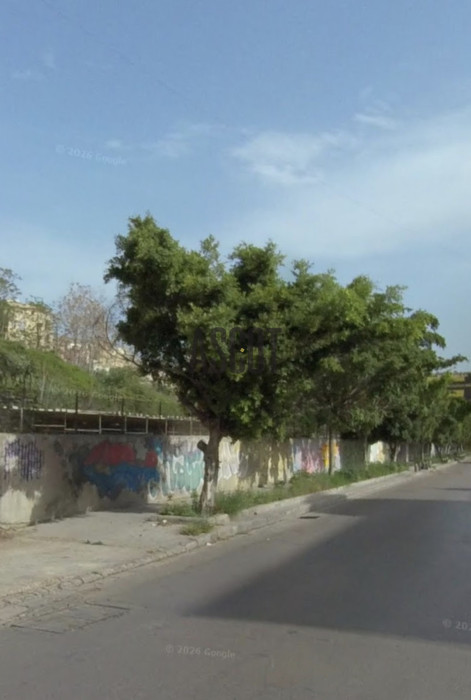 Land for sale in Corniche el Naher