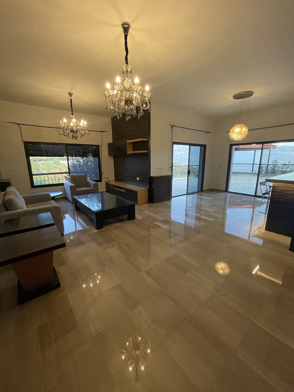 Apartment for Rent in Ajaltoun