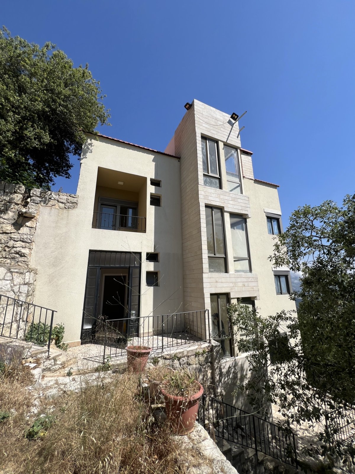 4 Floor villa For Sale