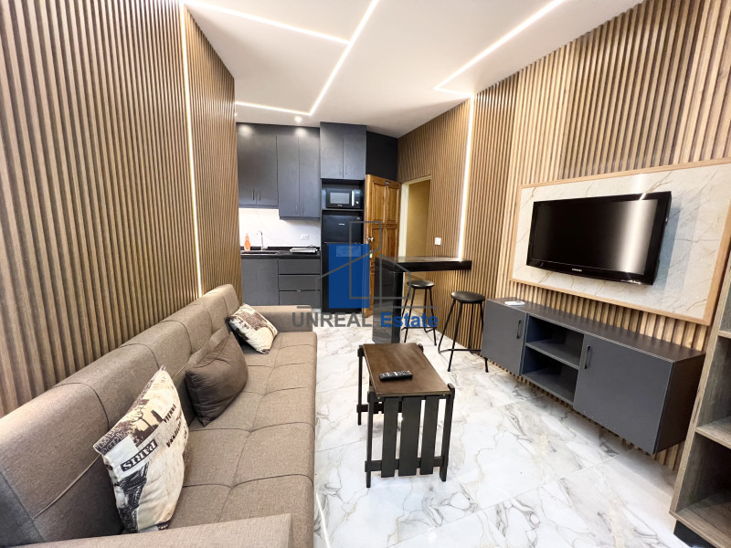 Chalet for sale next to the sea