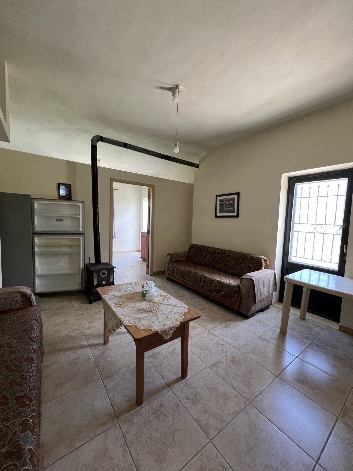 Furnisher chalet for rent in Annaya