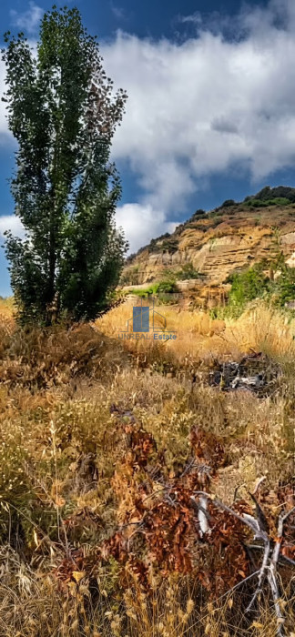 🏡 Land for Sale in Hrajel