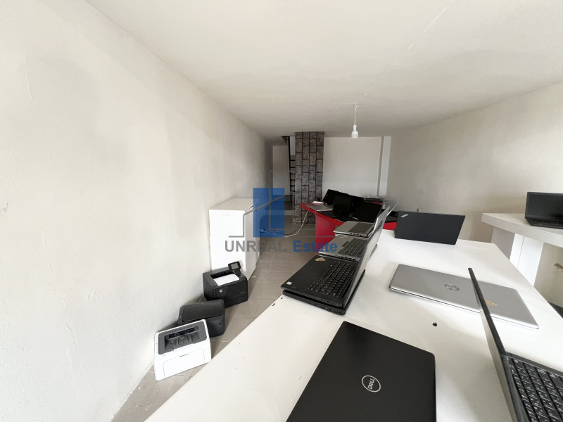 Shop for sale in a prime location