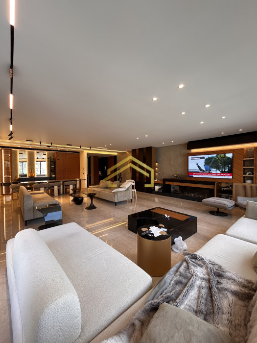 260 SQM + 285 SQM Garden & Pool Ultra-luxurious apartment in Yarze with a massive 285 SQM terrace, private gardens, and pool