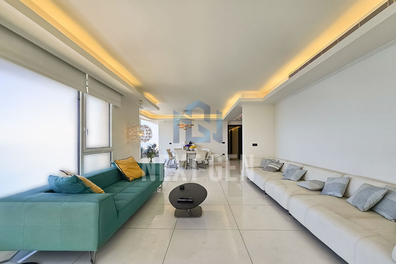 Apartment for Sale in Ain al-Mraiseh
