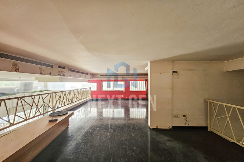 Retail For Rent in Badaro 