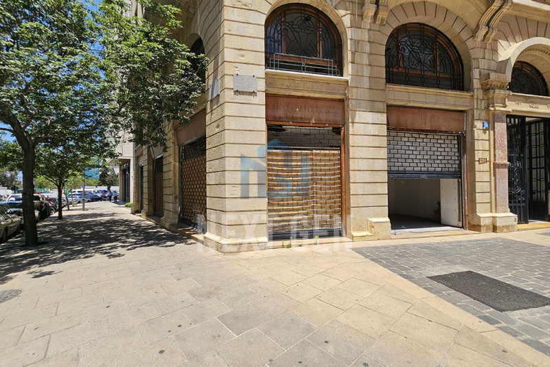 Showroom For Rent in Downtown 