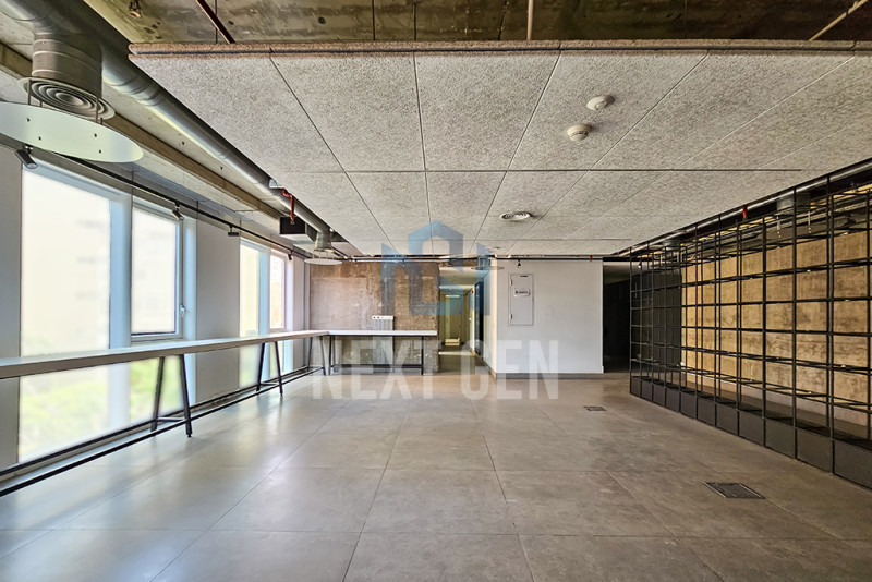 Office For Rent in Achrafieh 