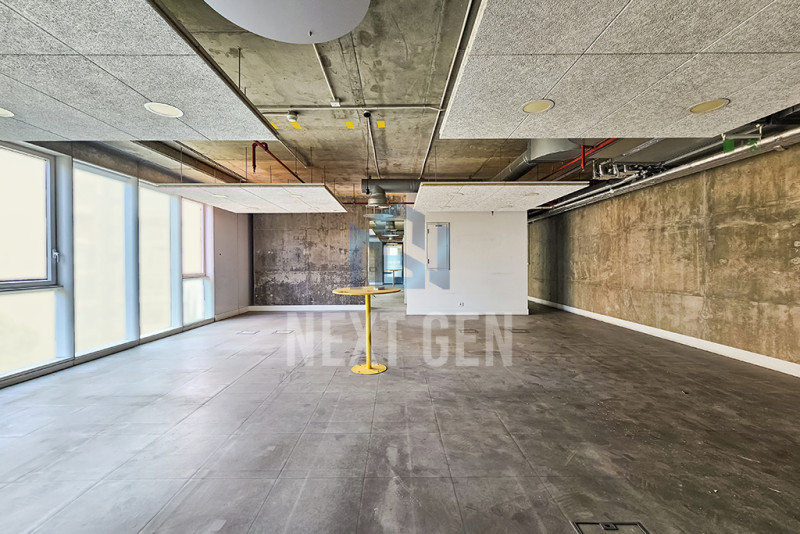 Office For rent in Achrafieh 