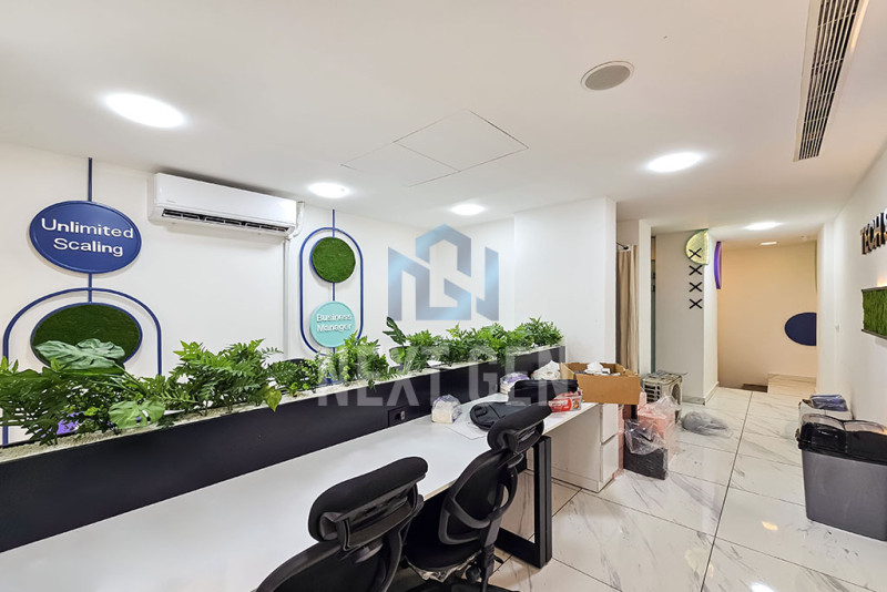 Retail For Rent in Verdun 