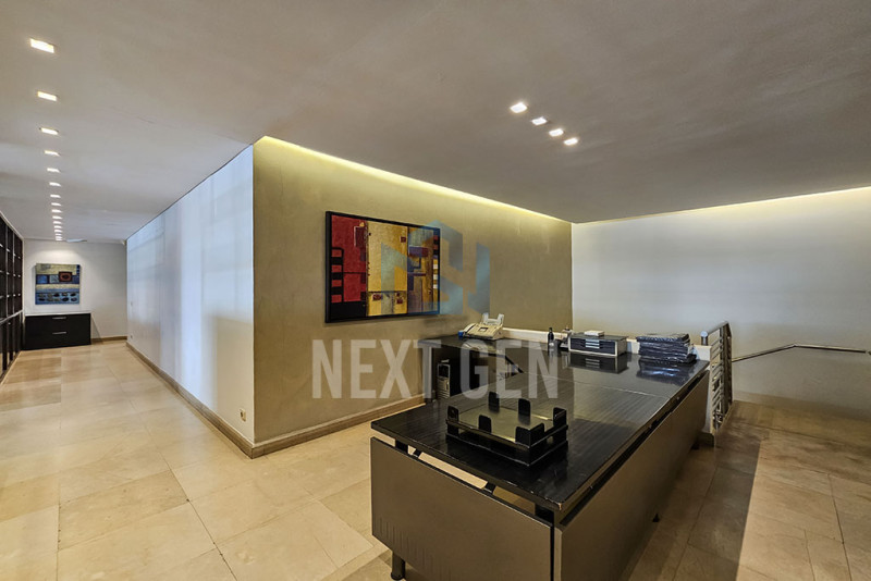 Office for Sale in Ramlet El Bayda 
