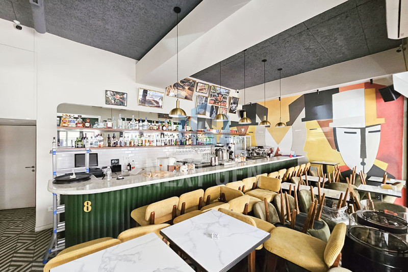 Retail For Rent in Badaro 