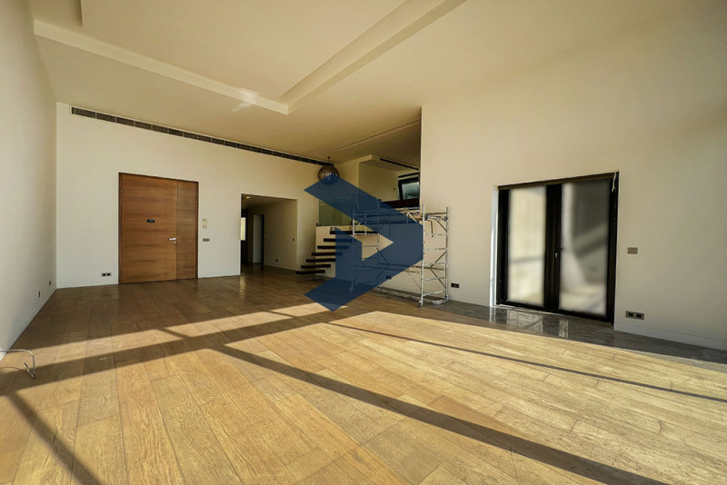 Loft Style  I Brand New Apartment I Prime Location 