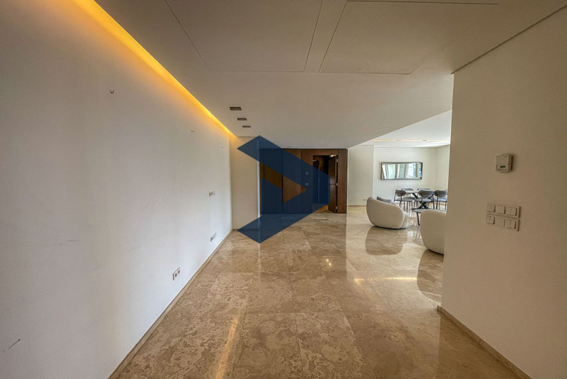 Fully Furnished | Gym and Pool | Prime loaction 