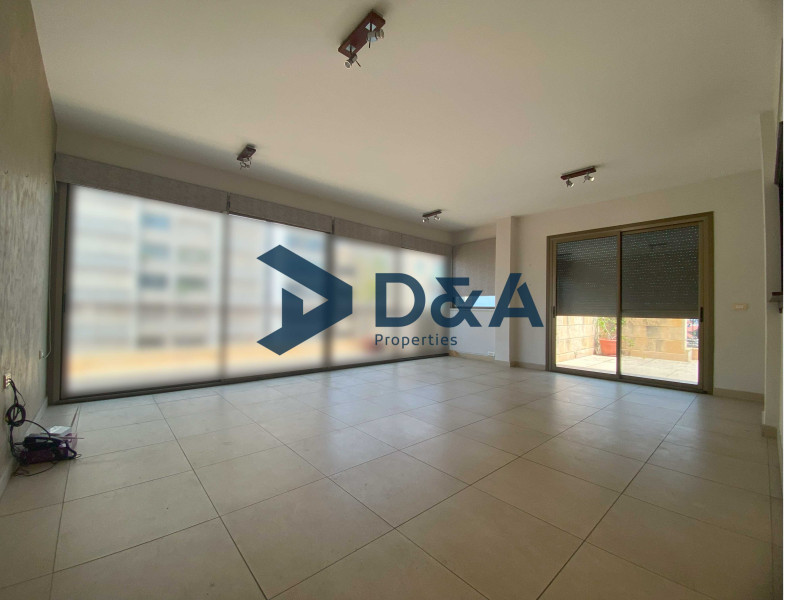 No social Media | Prime Location | Terrace