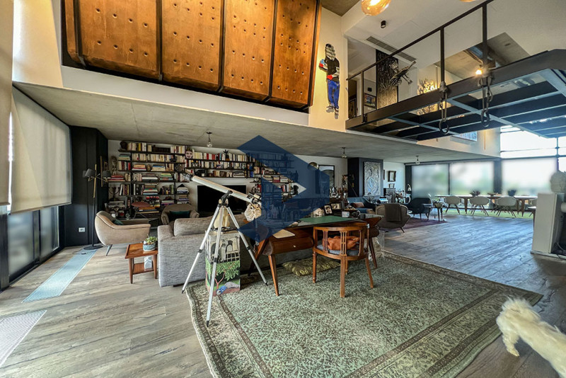 Loft Style I Open Kitchen I Prime Location