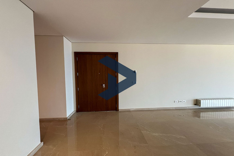 Spacious Apartment | Full Amenities | Prime Location 
