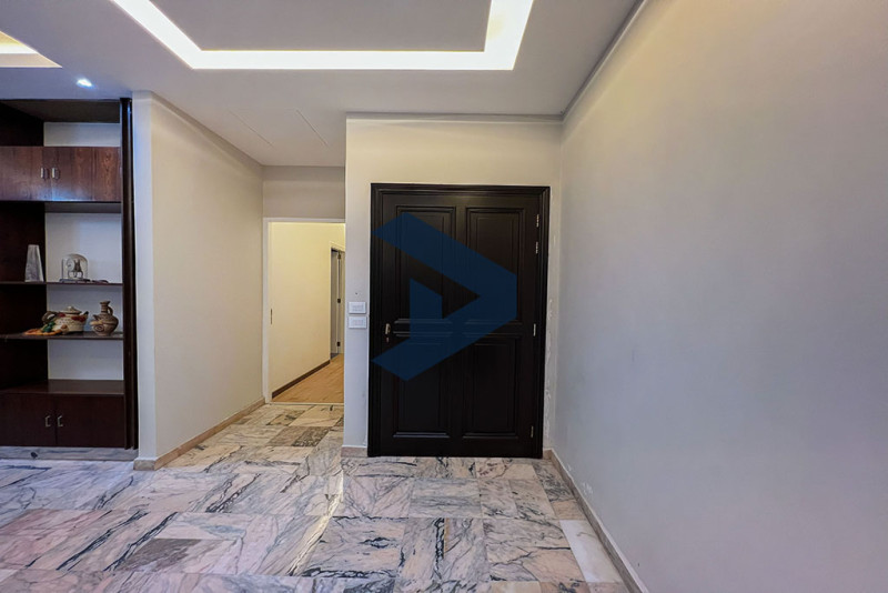 Spacious Apartment | Fully Renovated | Walking Distance to ABC 