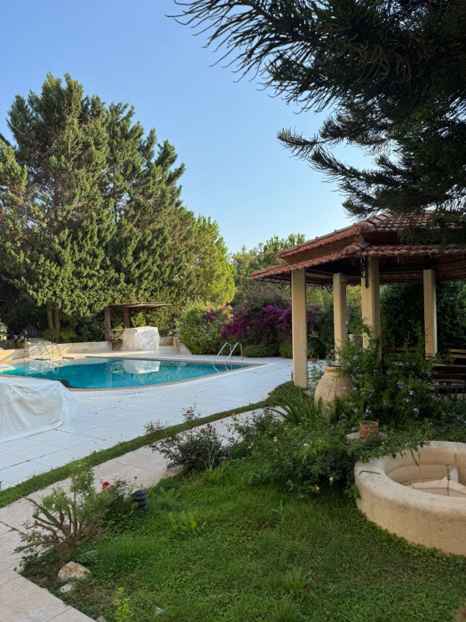 MAJESTIC VILLA IN CORNET CHEHWAN