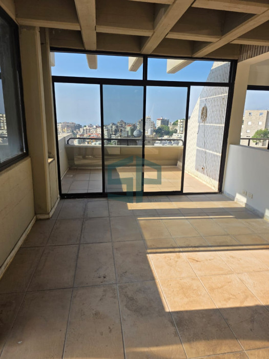Showroom For Rent In Mtayleb