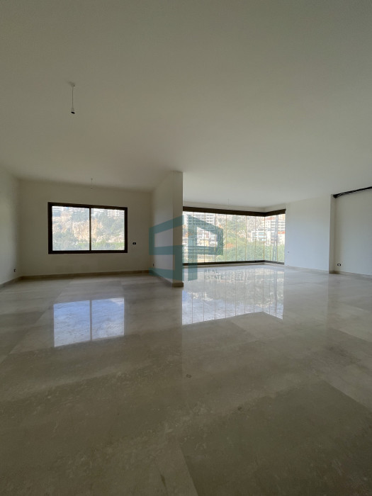 Spacious apartment with terrace in rabweh
