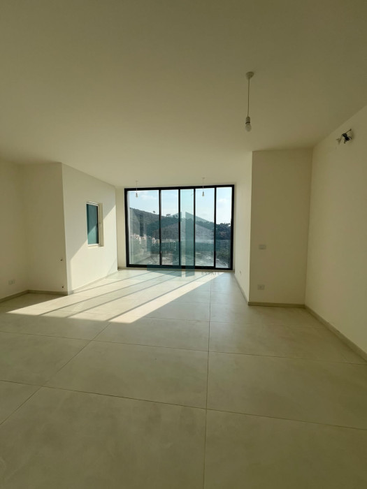  Brand new 2 bedrooms apartment with high end specs ( with payment facilities)