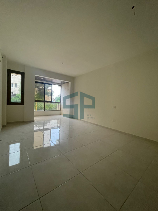 hot deal apartment in kornet el hamra