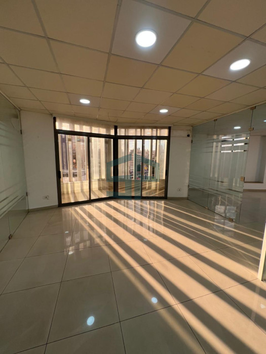 Commercial Office for rent in dekweneh