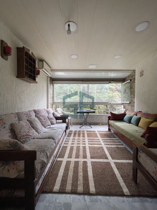 beautiful apartment with an unblockable mountain view