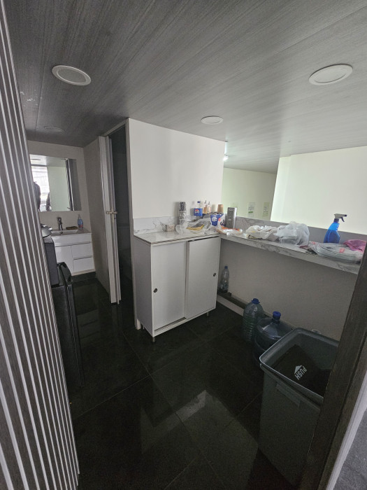 1000M commercial warehouse for sale