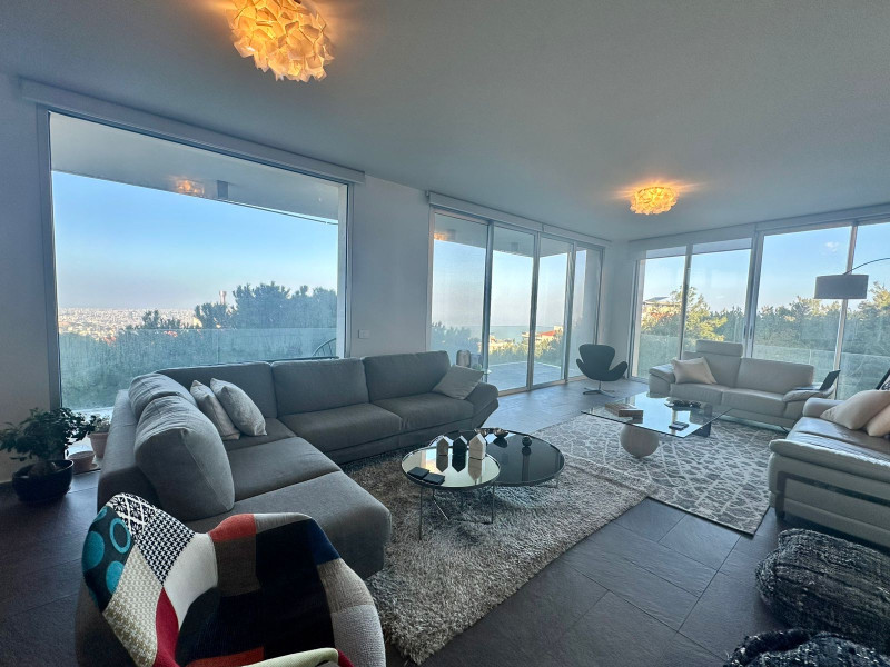 exceptional high end 220m apartment for sale in Rabweh