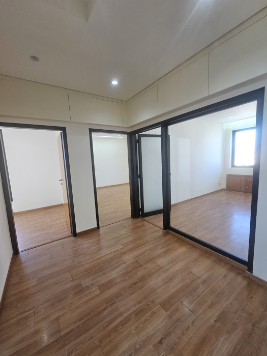 115m Commercial Office for rent in Beirut