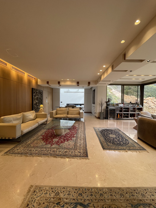 Luxurious apartment in biyada 