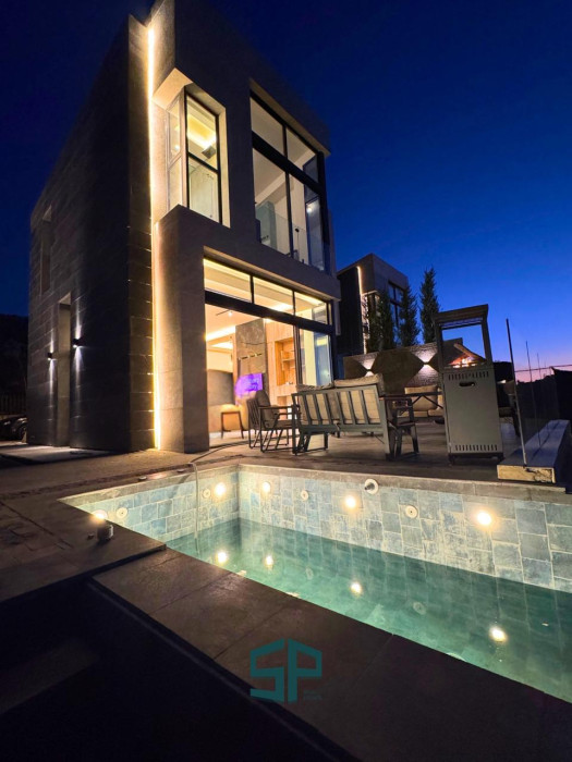 double villas in zaarour