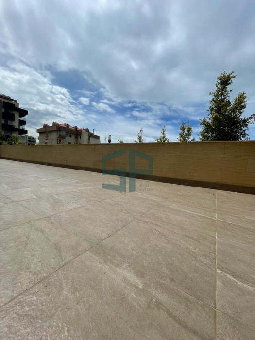 Exceptional apartment with terrace in dbaye