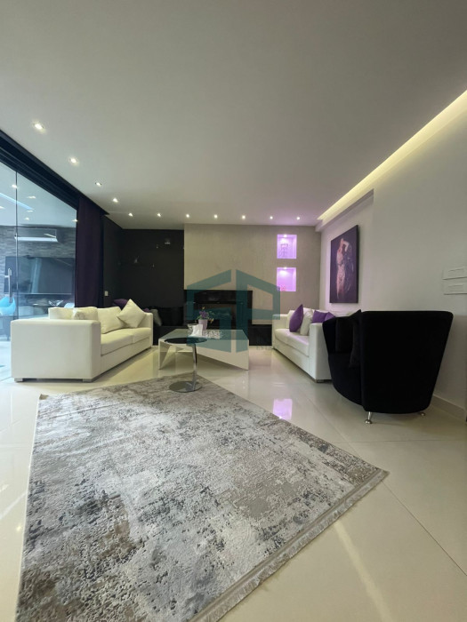 Fully decorated and furnished apartment in rabweh