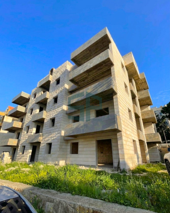 Under construction apartment in mazraat yachouh