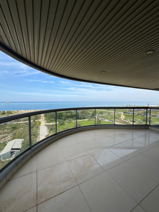 Exceptional 420m apartment with sea view in Dbayeh